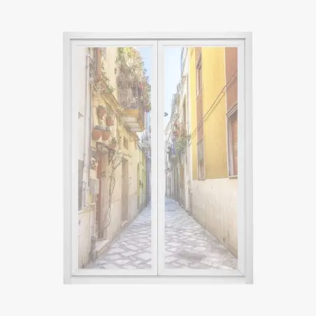 Pegatina para ventana calle pintoresca del centro de Brindisi – Pixers®