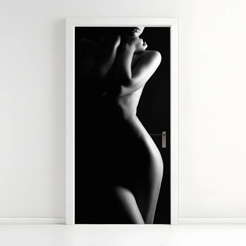 Pegatina para puerta silueta femenina en blanco y negro