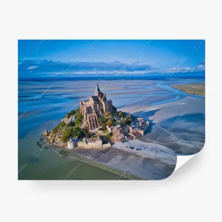 Fotomural vista aérea de Mont Saint-Michel en marea baja – Pixers®