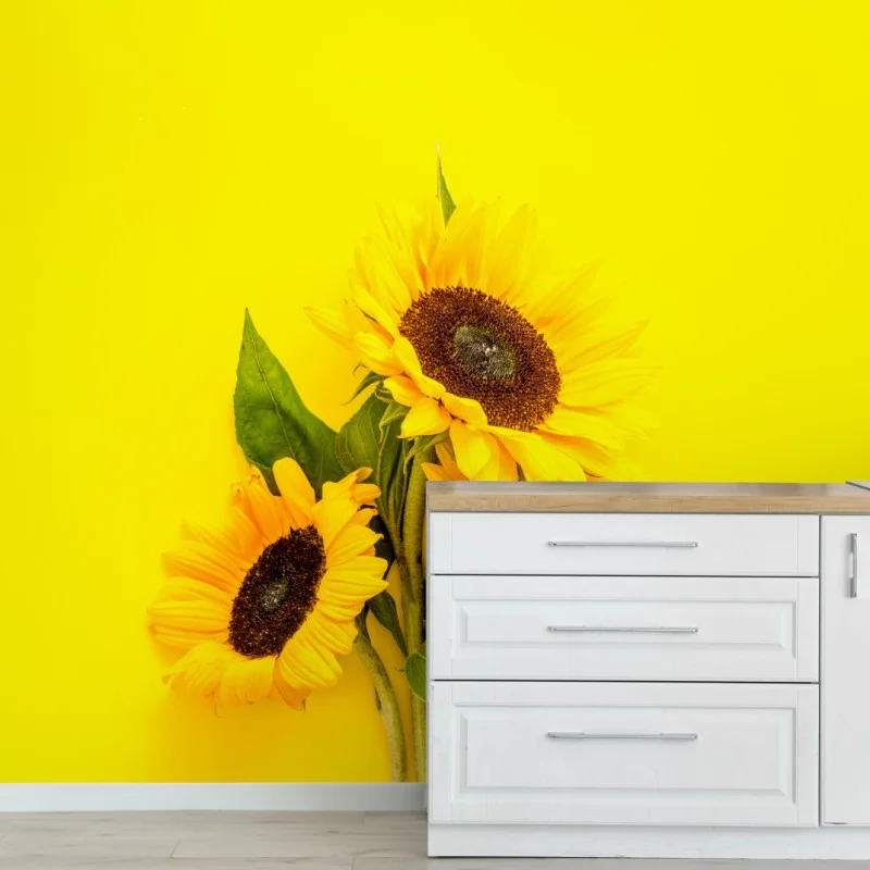 Fotomural girasoles sobre fondo amarillo vibrante