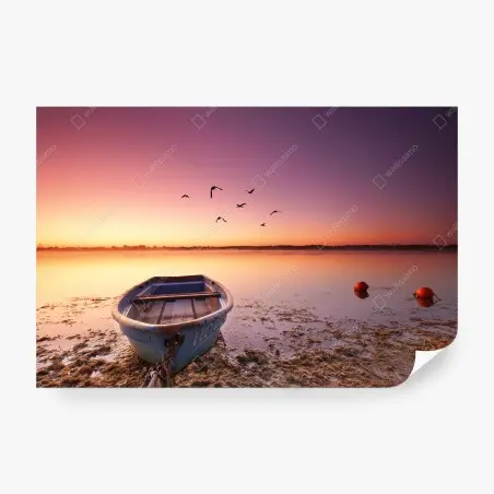 Fotomural barca azul en la orilla al amanecer – Pixers®