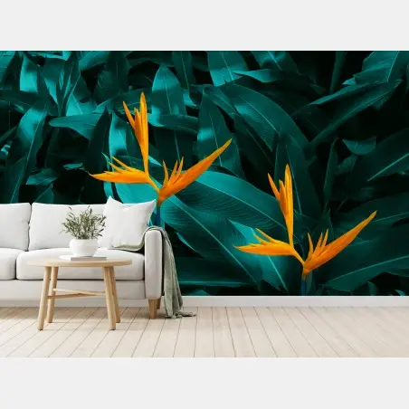Fotomural flores tropicales ave del paraíso sobre follaje esmeralda – Pixers®