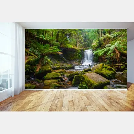 Fotomural refugio de musgo y cascadas en el bosque – Pixers®