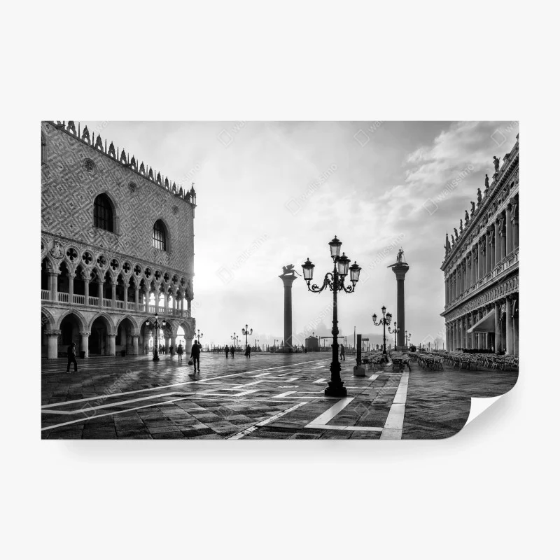 Fotomural místico amanecer en la plaza de San Marcos, Venecia