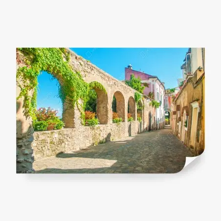Fotomural encanto de Ravello: calle empedrada con arcos y flores – Pixers®