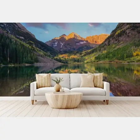 Fotomural amanecer dorado en Maroon Bells, Colorado – Pixers®