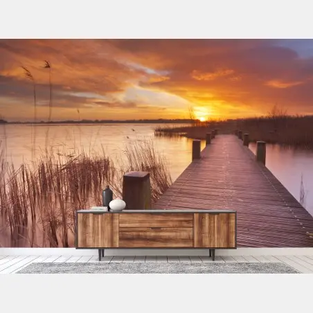 Fotomural amanecer dorado en el lago cerca de Amsterdam – Pixers®
