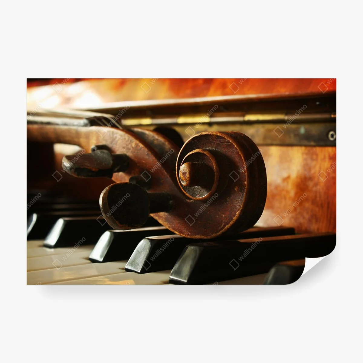Fotomural contrastes musicales: detalle de violín sobre piano – Pixers® Fotomural contrastes musicales: detalle de violín sobre piano – Pixers®