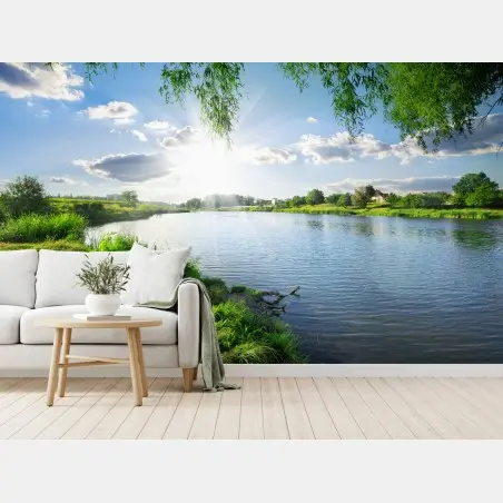 Fotomural paisaje ribereño sereno con sol radiante – Pixers®