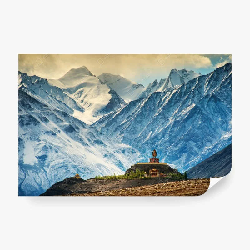 Fotomural santuario budista sobre las montañas nevadas