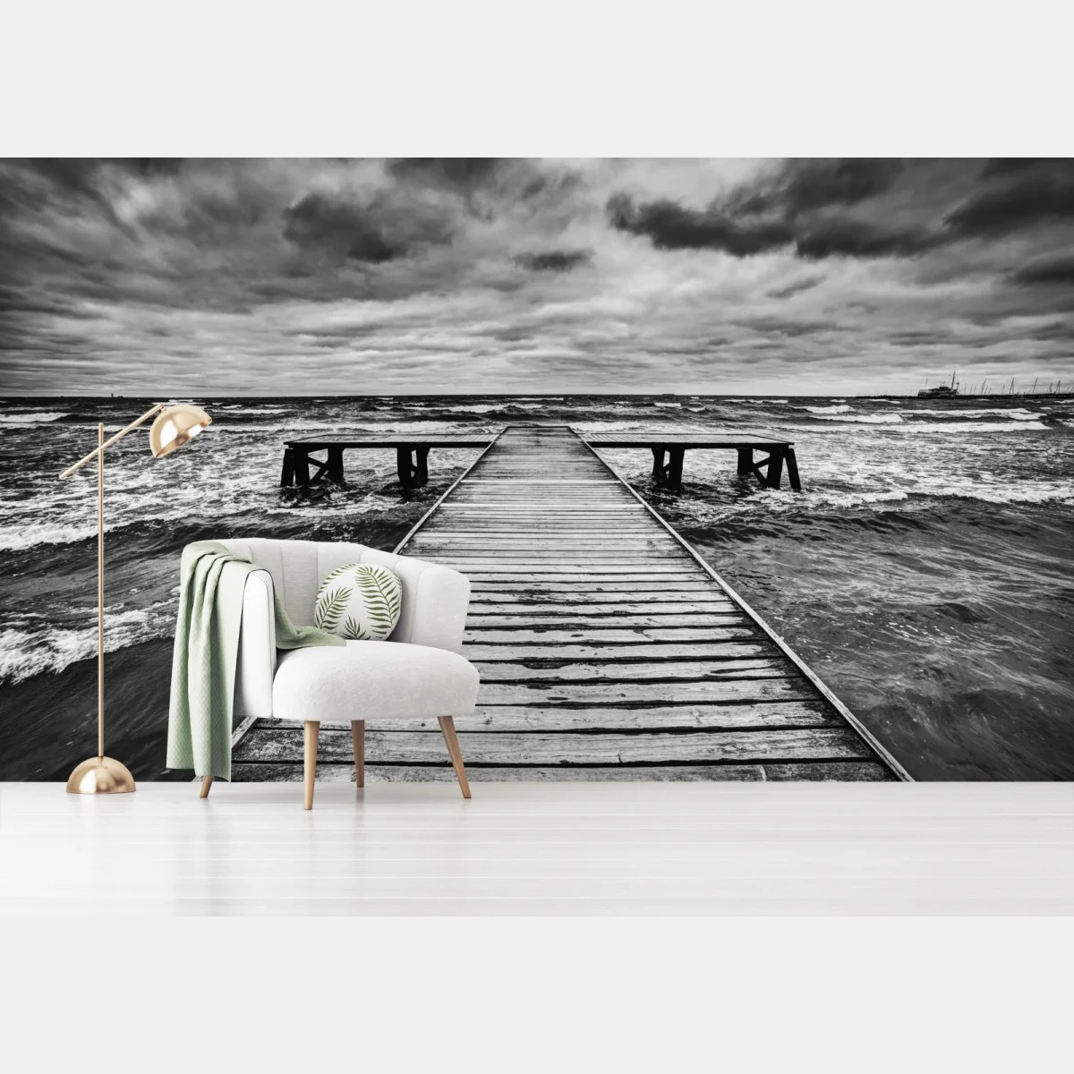 Fotomural muelle solitario sobre mar tempestuoso – Pixers® Fotomural muelle solitario sobre mar tempestuoso – Pixers®