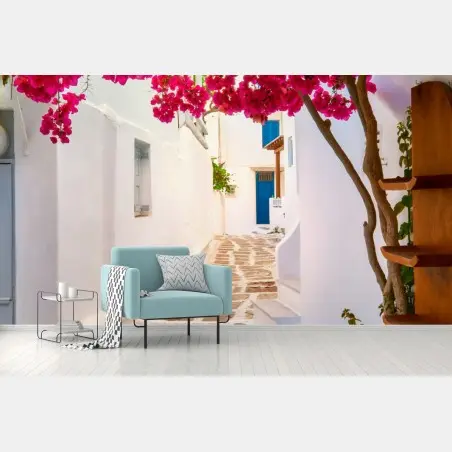 Fotomural calle mediterránea con buganvillas rosas – Pixers®