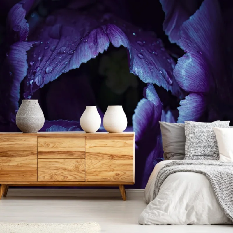 Fotomural tulipán púrpura en luz ultravioleta