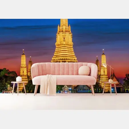 Fotomural templo iluminado de Wat Arun al atardecer – Pixers®