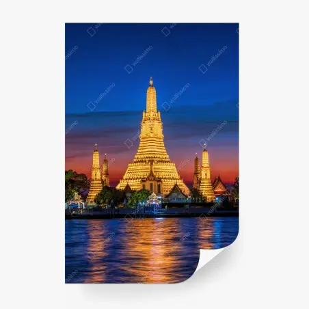Fotomural templo iluminado de Wat Arun al atardecer – Pixers®