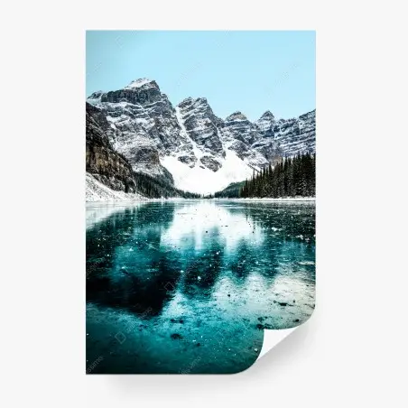 Fotomural paisaje invernal de montañas y lago turquesa – Pixers®