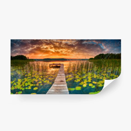 Fotomural amanecer dorado en el muelle del lago – Pixers®