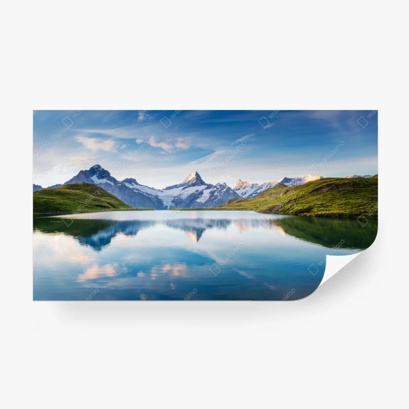Fotomural amanecer sereno en Bachalpsee, Alpes Suizos