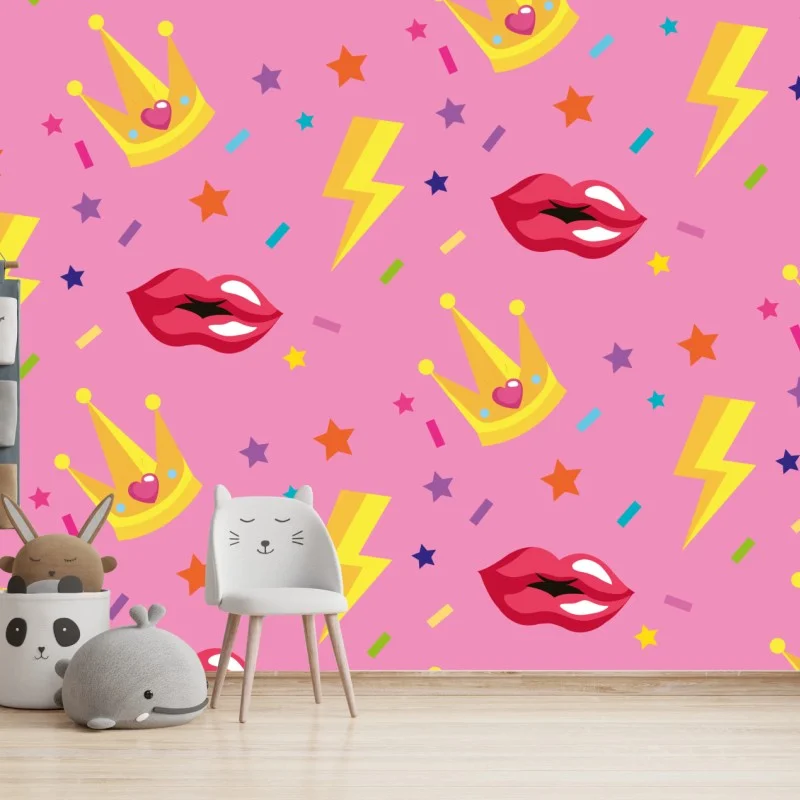 Fotomural estampado pop de coronas y labios sobre fondo rosa