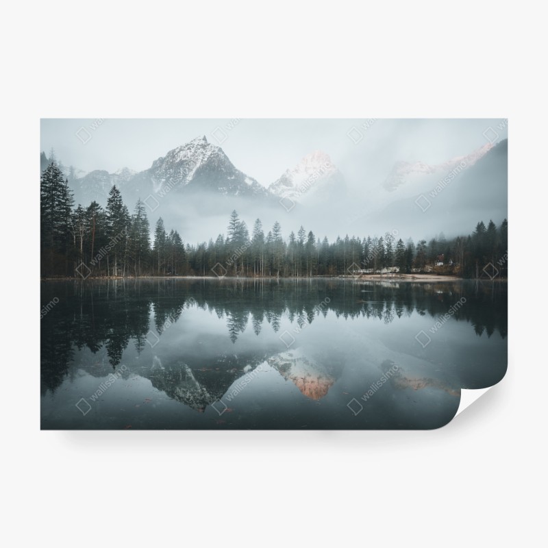 Fotomural reflejos nevados en lago brumoso