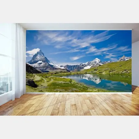 Fotomural paisaje alpino con lago sereno y cima nevada – Pixers®