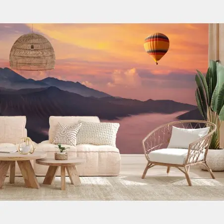Fotomural amanecer en globo sobre valle de niebla – Pixers®