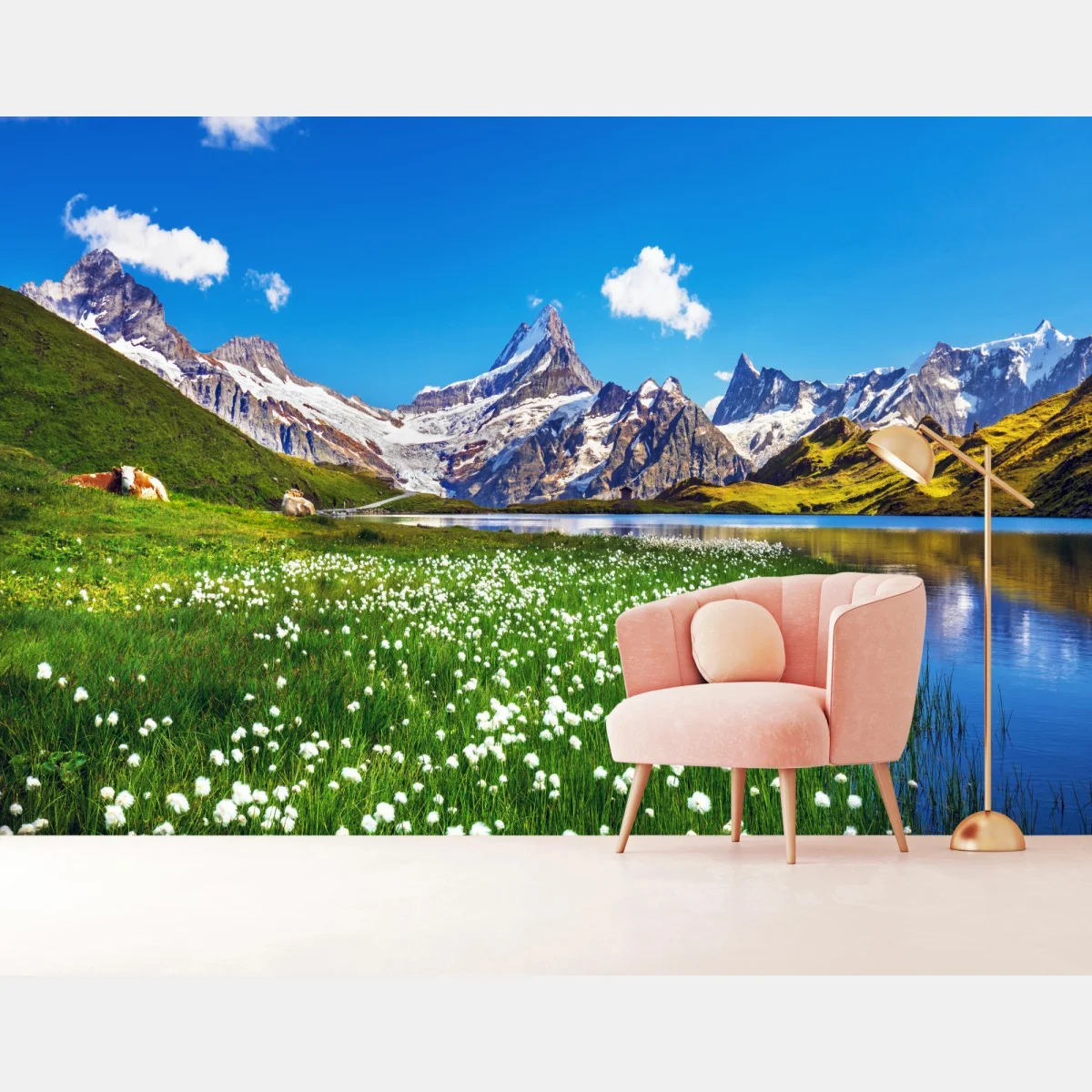 Fotomural paisaje alpino con pradera y lago cristalino – Pixers® Fotomural paisaje alpino con pradera y lago cristalino – Pixers®