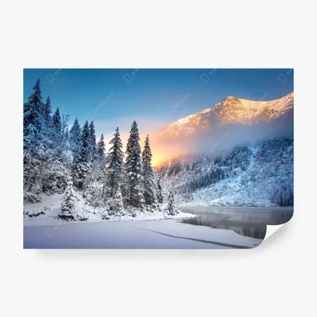 Fotomural amanecer dorado en montaña nevada junto al lago – Pixers®
