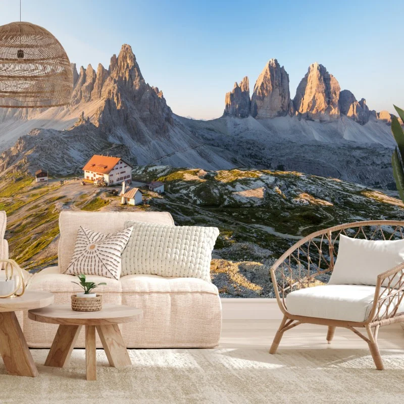 Fotomural amanecer en los Dolomitas: luz dorada sobre las cimas