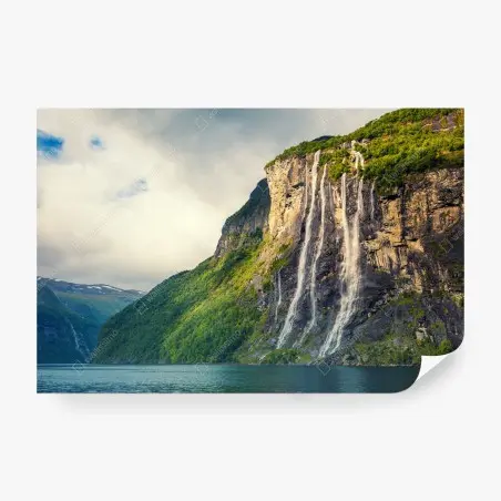 Fotomural cascadas en el acantilado del fiordo – Pixers®