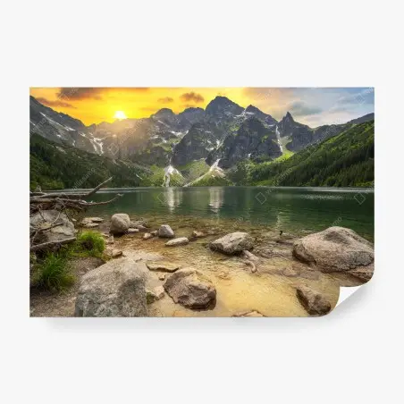 Fotomural amanecer sobre Morskie Oko en las montañas Tatra – Pixers®