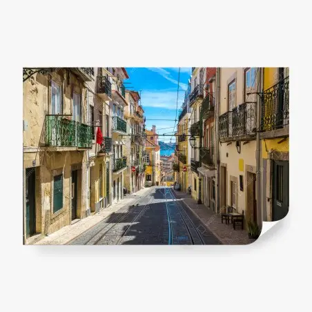 Fotomural calle empedrada de Lisboa bajo el sol – Pixers®