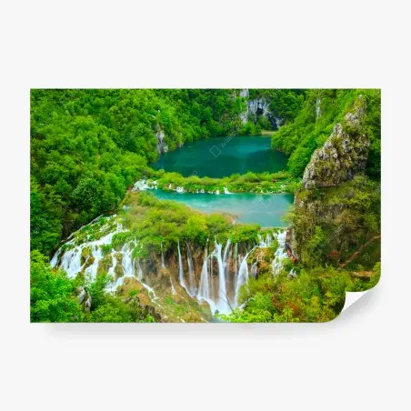 Fotomural lagos esmeralda y cascadas en bosque exuberante – Pixers®