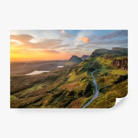 Fotomural amanecer en montañas verdes con carretera sinuosa – Pixers®