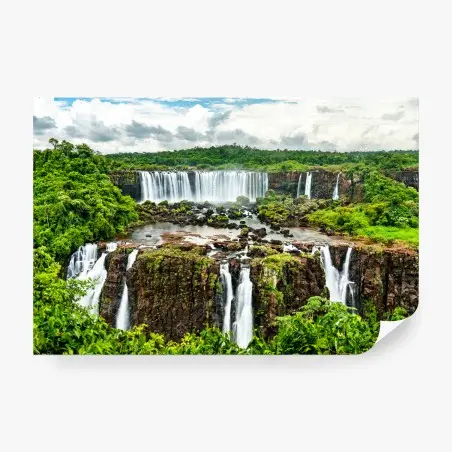 Fotomural panorama de las cataratas de Iguazú entre selvas exuberantes – Pixers®