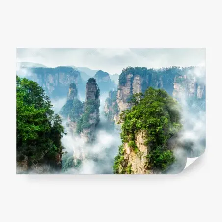 Fotomural paisaje de picos montañosos en la niebla – Pixers®