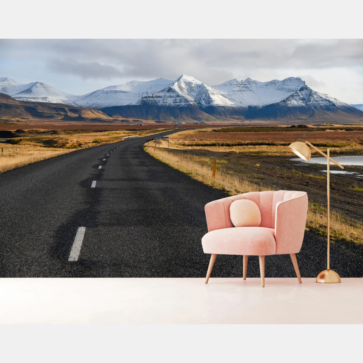 Fotomural carretera hacia las montañas nevadas de Islandia – Pixers® Fotomural carretera hacia las montañas nevadas de Islandia – Pixers®