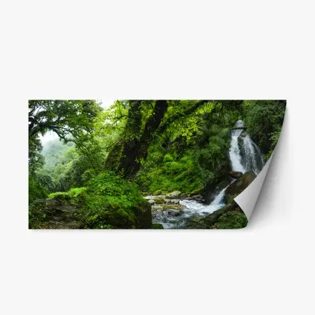 Pegatina reposicionable cascada en bosque esmeralda – Pixers®