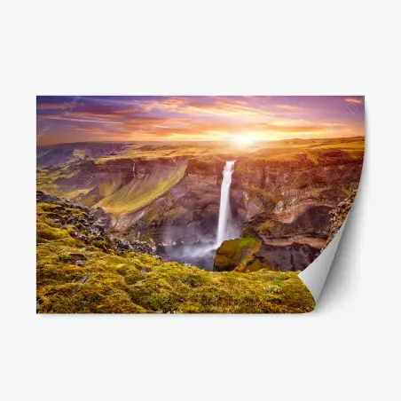 Pegatina reposicionable amanecer en Haifoss, cascada de Islandia – Pixers®