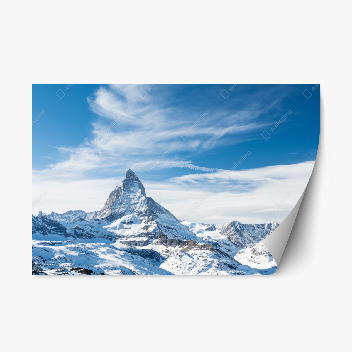 Pegatina reposicionable paisaje alpino nevado con pico majestuoso – Pixers®