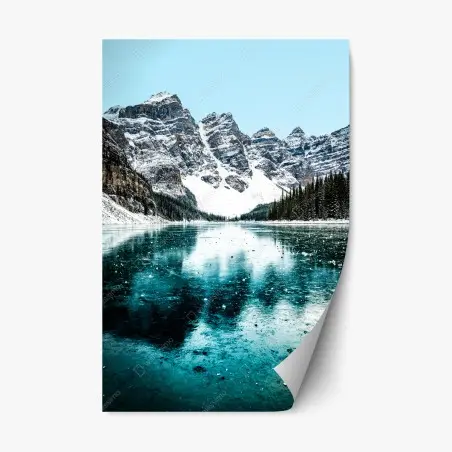 Pegatina reposicionable paisaje invernal de montañas y lago turquesa – Pixers®