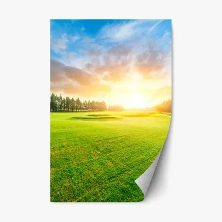 Pegatina reposicionable puesta de sol sobre campo verde y bosque – Pixers®