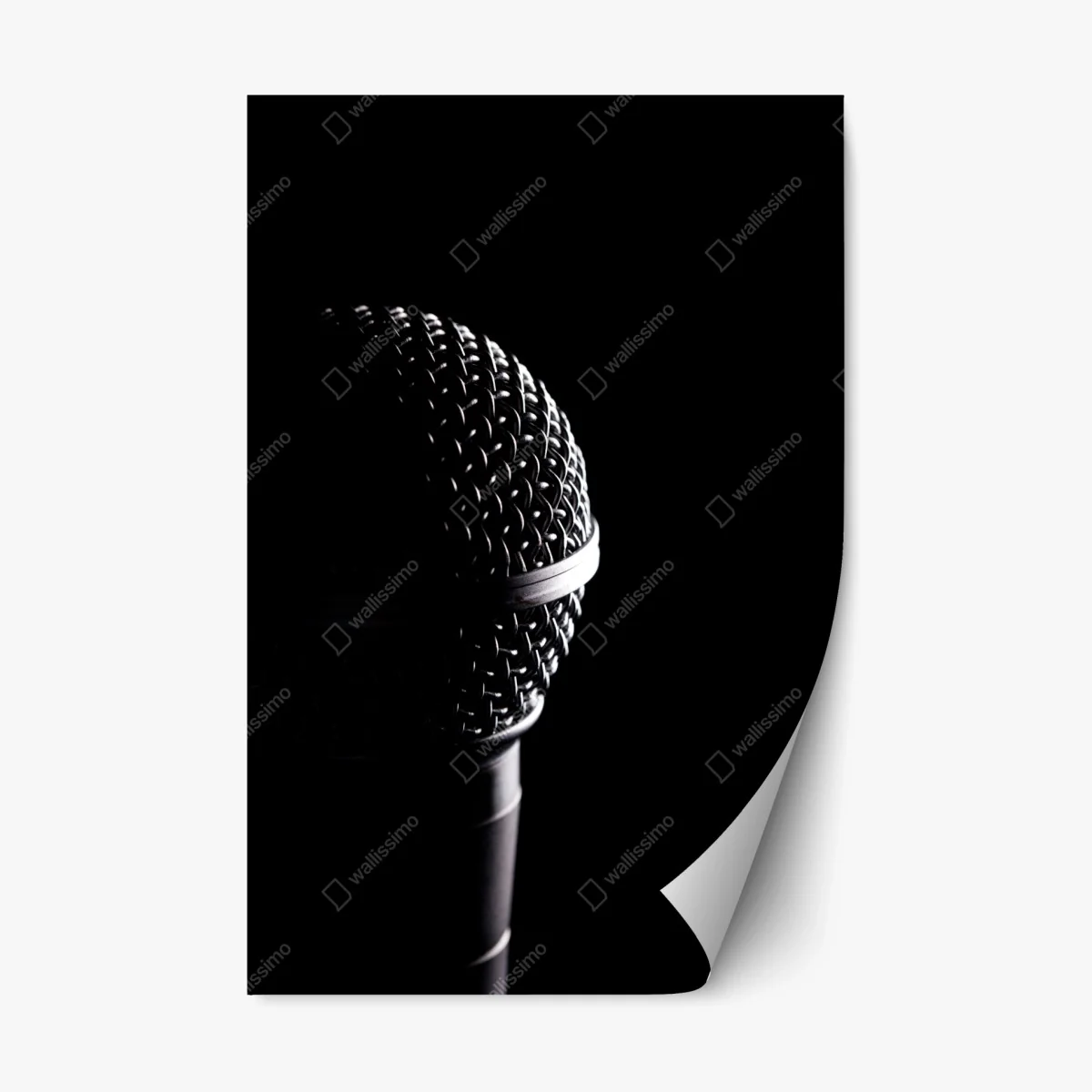 Pegatina reposicionable micrófono en primer plano con iluminación dramática – Pixers® Pegatina reposicionable micrófono en primer plano con iluminación dramática – Pixers®