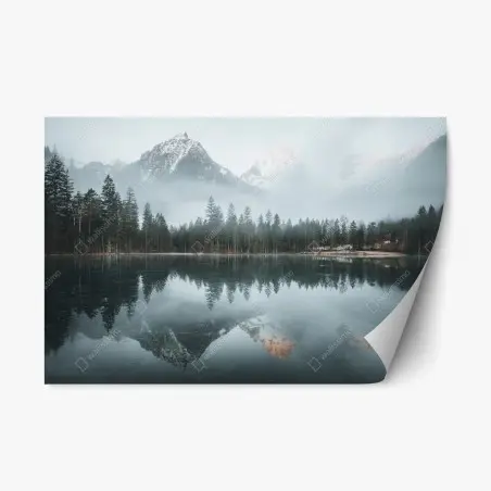 Pegatina reposicionable reflejos nevados en lago brumoso – Pixers®