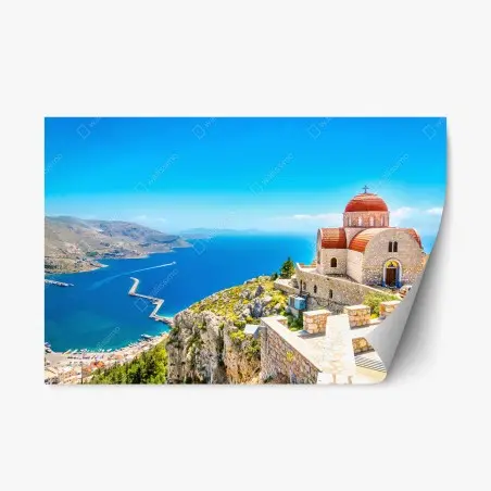 Pegatina reposicionable iglesia de cúpulas rojas sobre acantilado del Mediterráneo – Pixers®