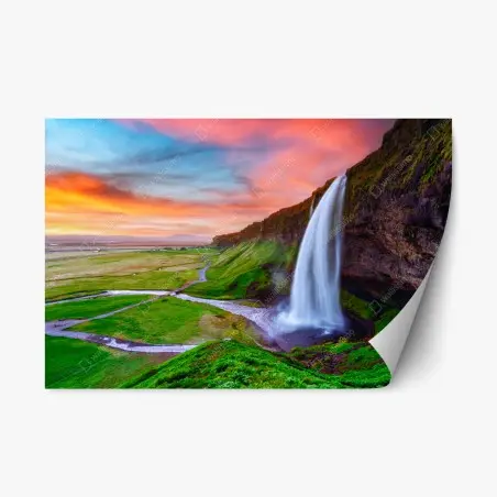 Pegatina reposicionable cascada al atardecer en Islandia – Pixers®