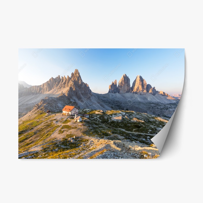 Pegatina reposicionable amanecer en los Dolomitas: luz dorada sobre las cimas