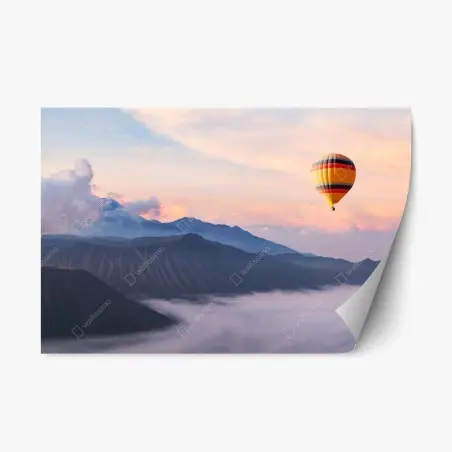 Pegatina reposicionable amanecer en globo sobre montañas – Pixers®