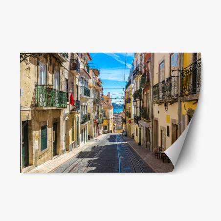 Pegatina reposicionable calle empedrada de Lisboa bajo el sol – Pixers®