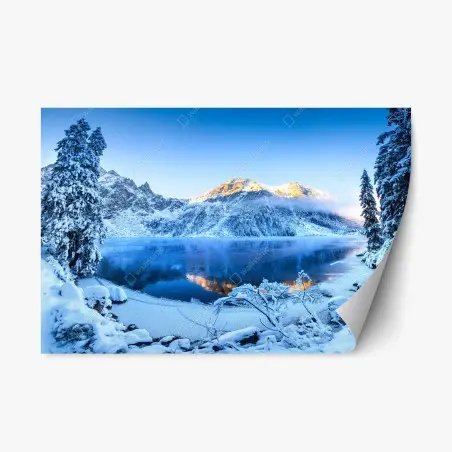 Pegatina reposicionable amanecer sobre lago helado en montañas nevadas – Pixers®